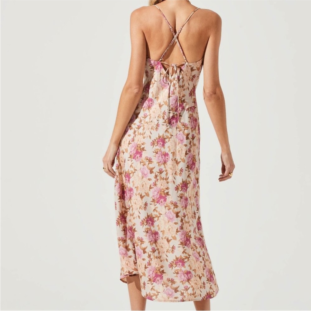 Astr Pink Floral Midi Slip Dress - Picture 2 of 8